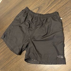Mens vintage North Face shorts size Medium